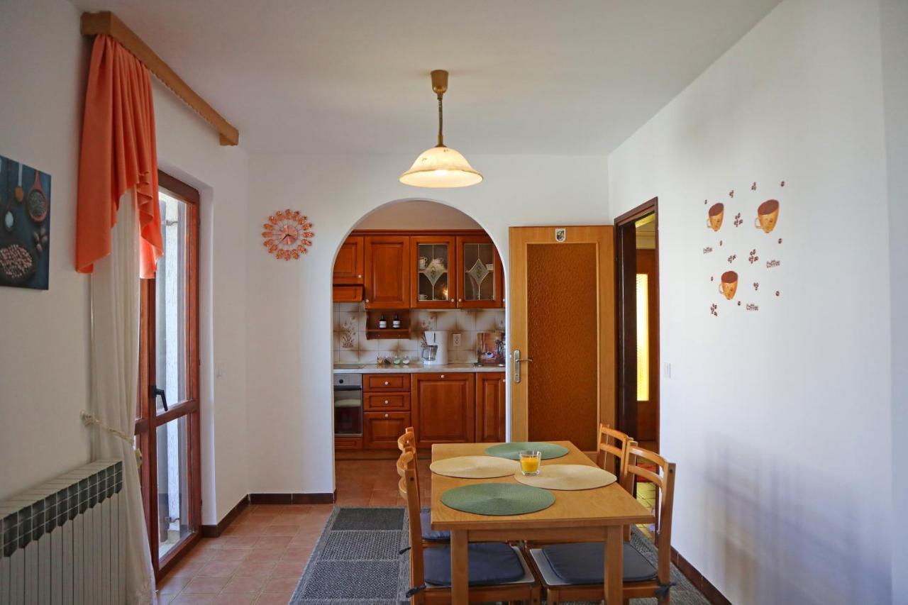 Appartamento Apartman Slavko Tar-Vabriga Esterno foto